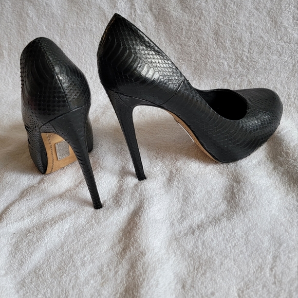 Alejandro Ingelmo Python Pumps - Picture 2 of 4